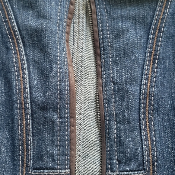 Elie Tahari Women's Denim Jacket - Picture 3 of 16